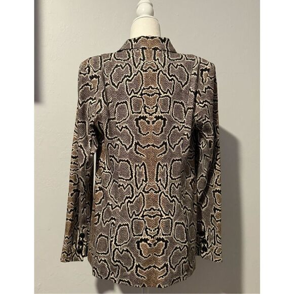 Cabi Python blazer jacket button front 8 - Picture 7 of 9